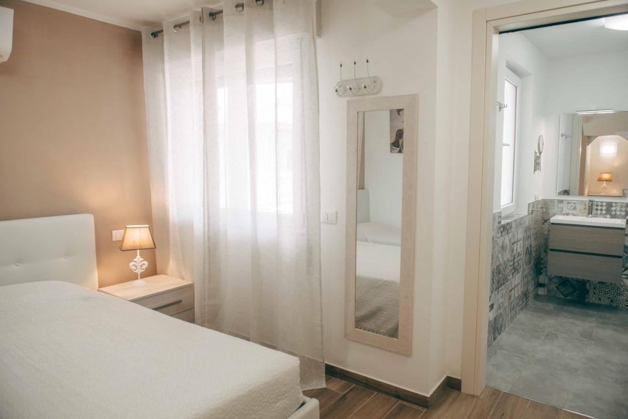 Affitta Camere La Fenice Di Folli Lorella Puegnago Buitenkant foto