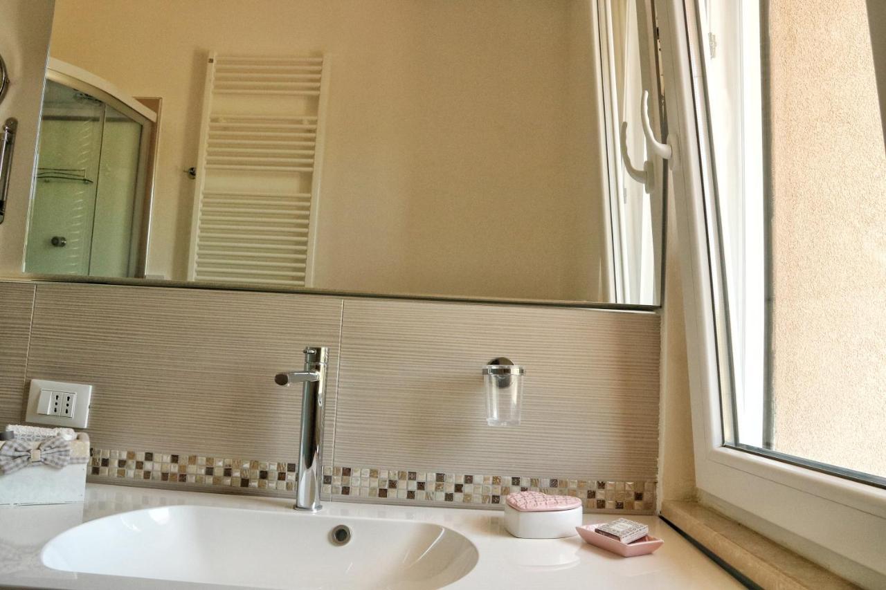 Affitta Camere La Fenice Di Folli Lorella Puegnago Buitenkant foto
