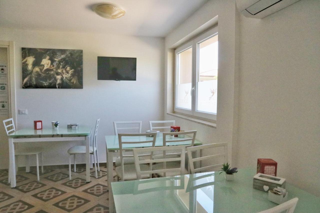 Affitta Camere La Fenice Di Folli Lorella Puegnago Buitenkant foto