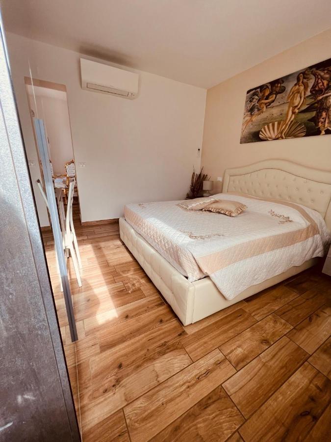 Affitta Camere La Fenice Di Folli Lorella Puegnago Buitenkant foto