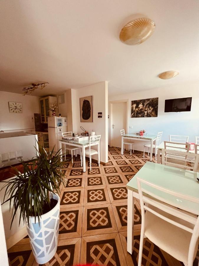 Affitta Camere La Fenice Di Folli Lorella Puegnago Buitenkant foto